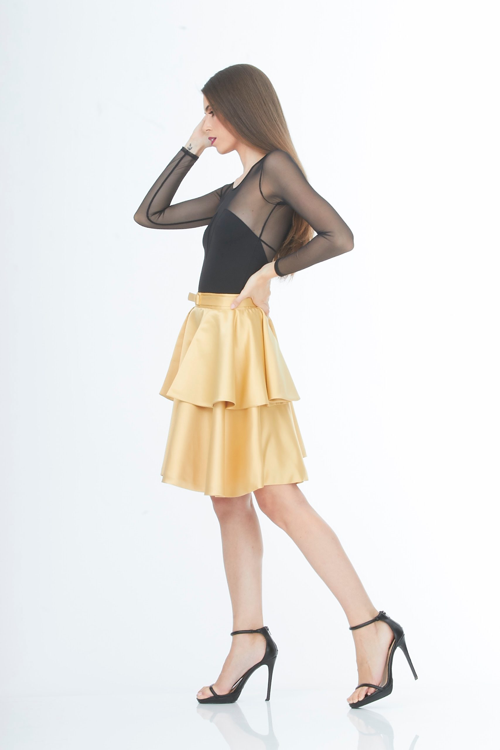 Main Couture the gold siren